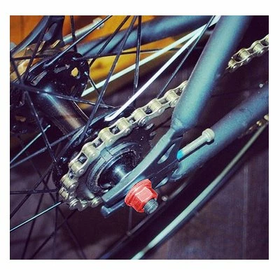 Point Boulon à Embase Crantée Pour Axe De Roue De Vélo 4 Point Boulon à Embase Crantée Pour Axe De Roue De Vélo – Image 2