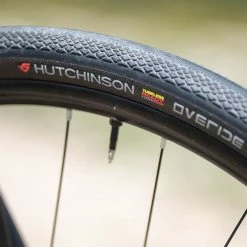 Pneu Gravel Hutchinson Overide Reinforced Tubeless Ready 700 -Par taille Soldes overide.hutchinson
