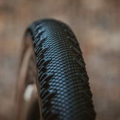 Pneu Vélo Gravel G-One RS Schwalbe 700 Tubeless Easy -Par taille Soldes pneu g one rs schwalbe 3